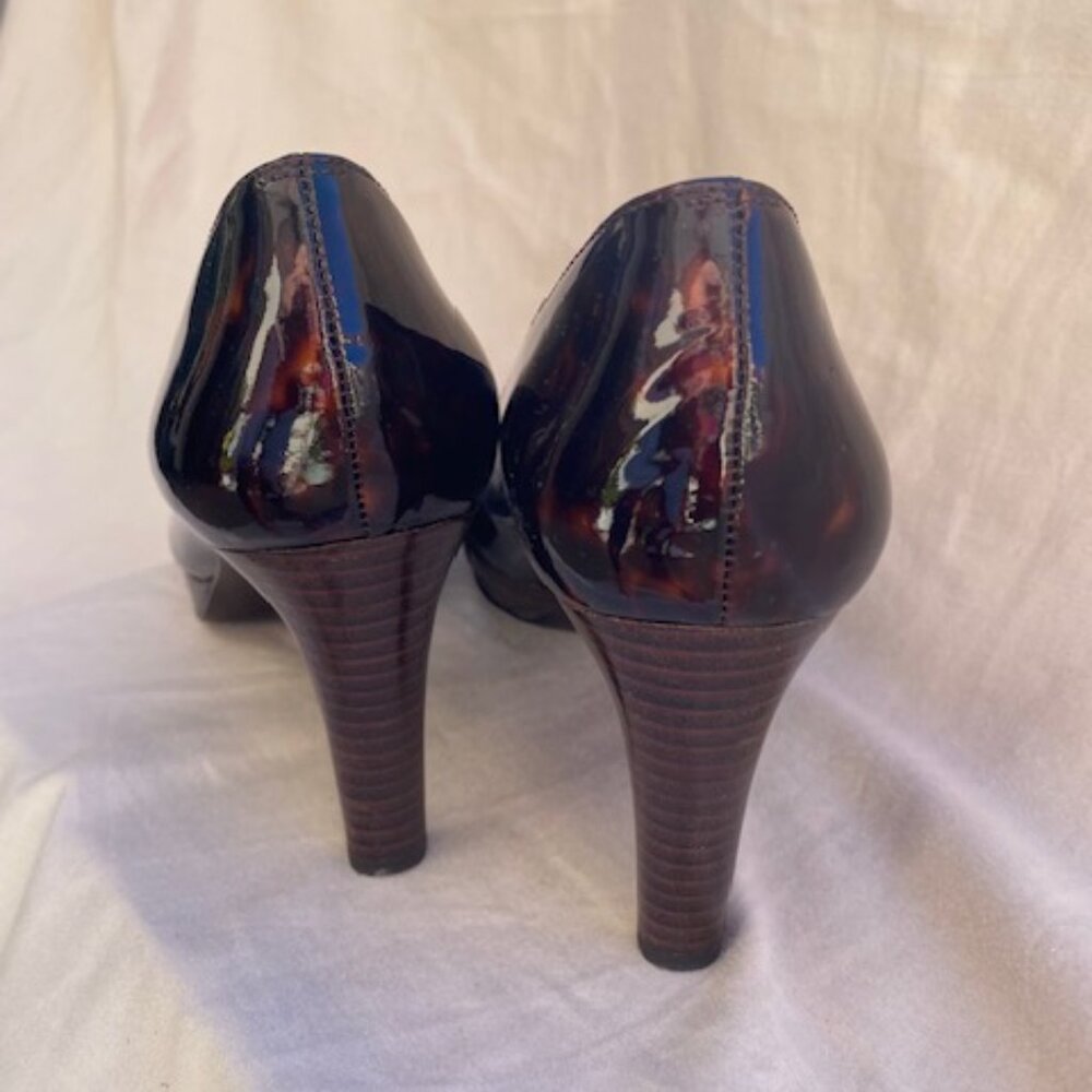 Stuart Weitzman "Over It" Cognac Tartaruga Patent… - image 4